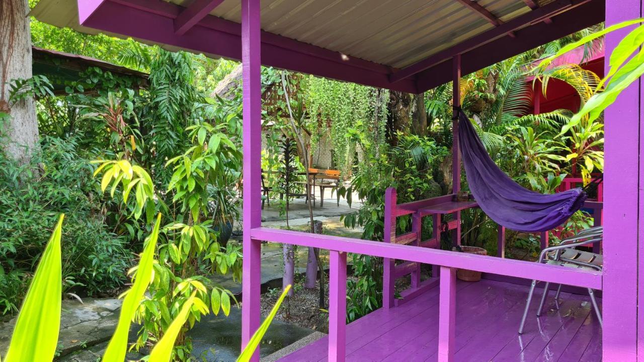 Gecko Guesthouse Pantai Cenang  Eksteriør billede