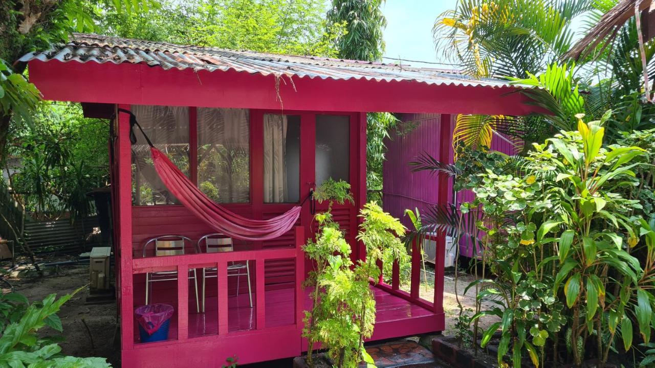 Gecko Guesthouse Pantai Cenang  Eksteriør billede