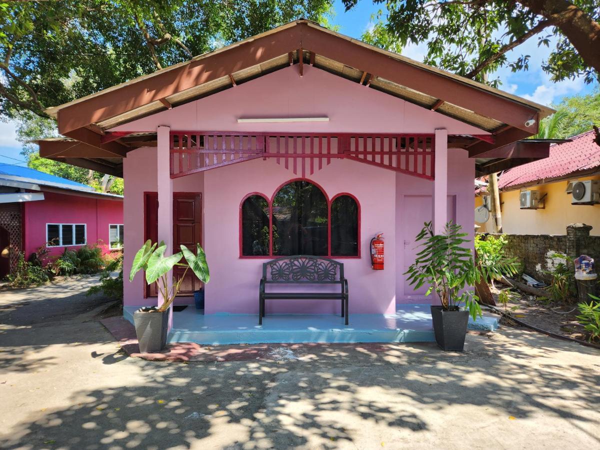 Gecko Guesthouse Pantai Cenang  Eksteriør billede