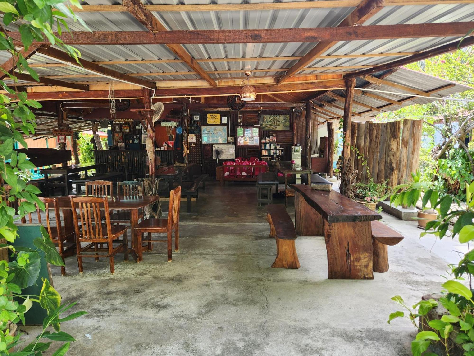 Gecko Guesthouse Pantai Cenang  Eksteriør billede