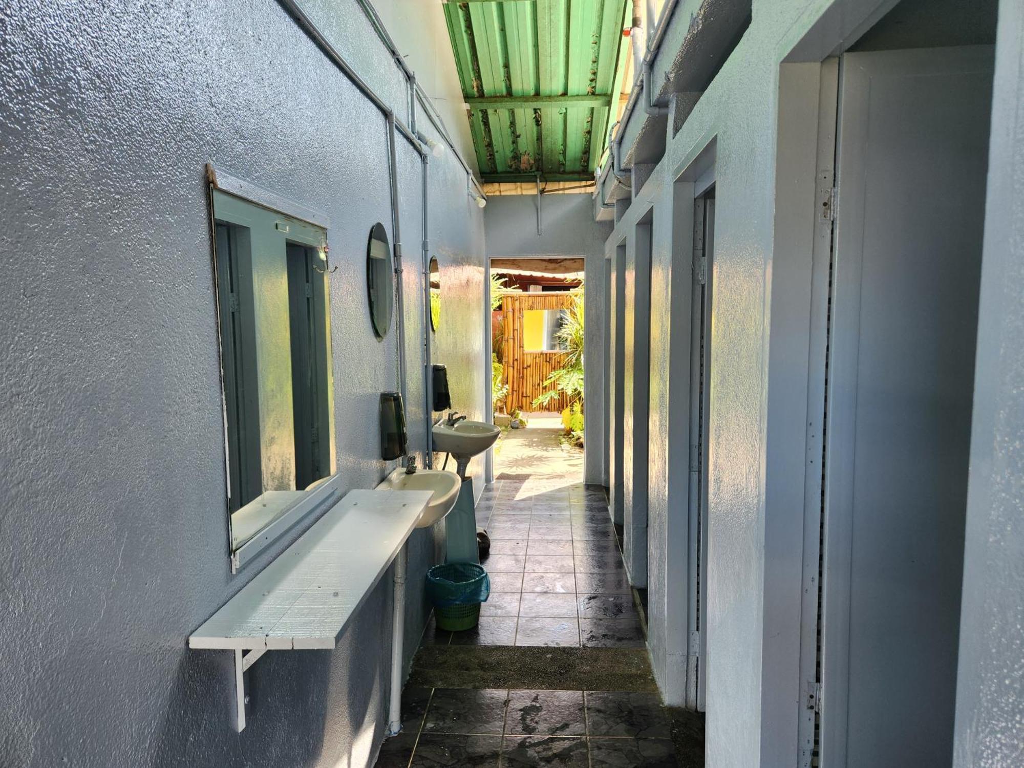 Gecko Guesthouse Pantai Cenang  Eksteriør billede