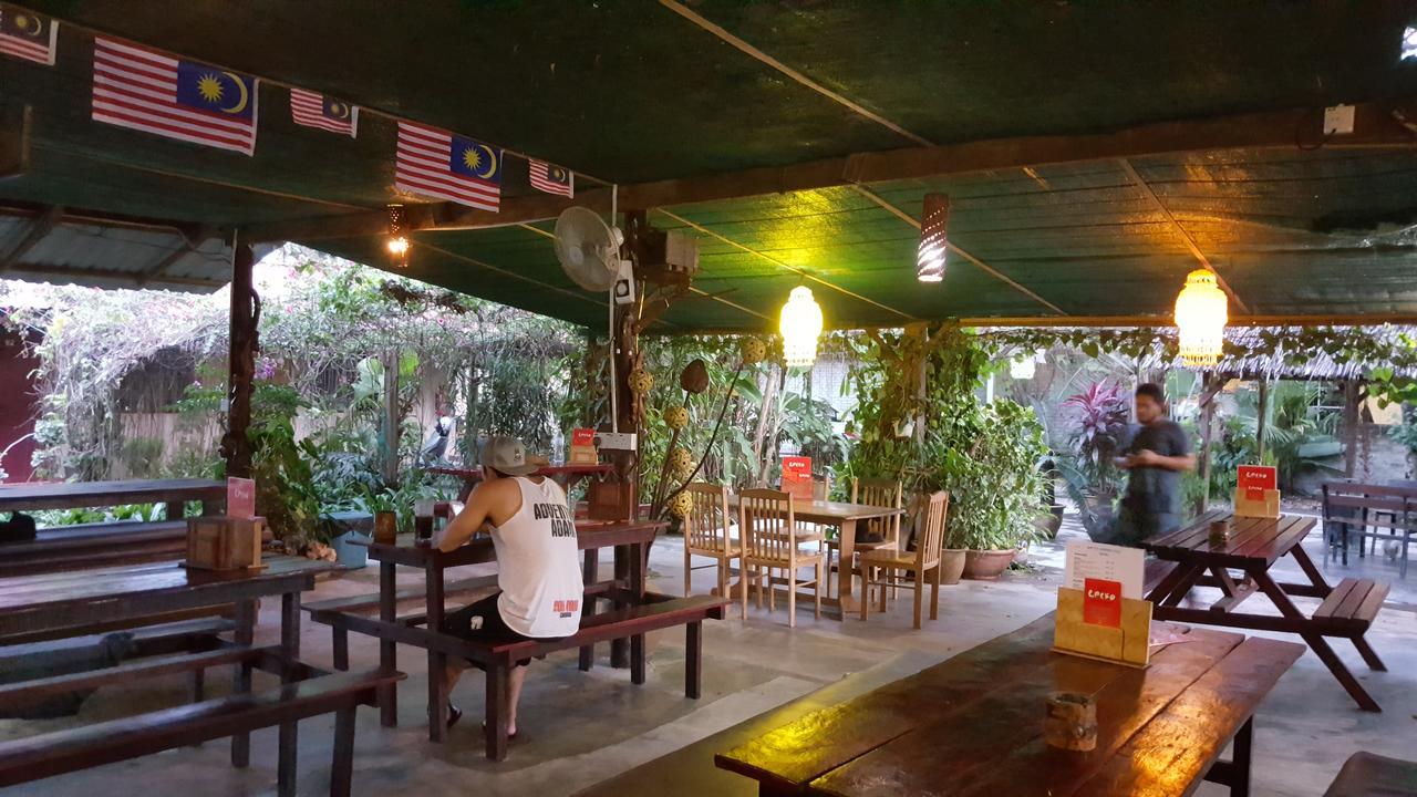 Gecko Guesthouse Pantai Cenang  Eksteriør billede